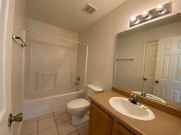 The Cove - 2210 — Photo 10