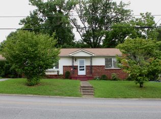 106 W Arrowwood Rd, Oak Ridge, TN 37830