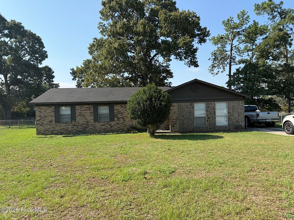 1st image of 2304 Rockview Drive