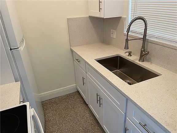 4th image of 254 E Dania Beach Blvd #2