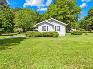 213 Ledford Dr, Gastonia, NC 28056