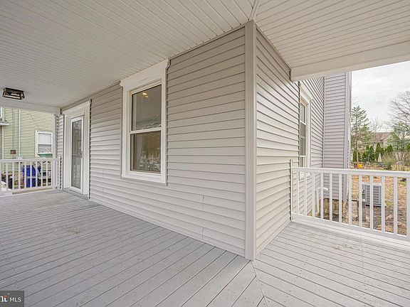 4th image of 6126 Walnut Ave