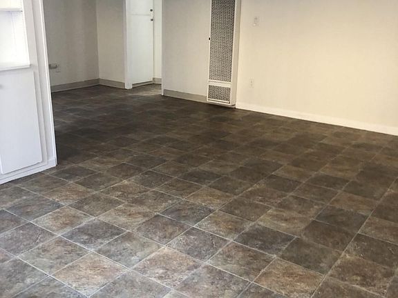 2nd image of 3829 39th St APT 3