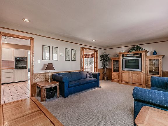 3rd image of 38 Altamore St