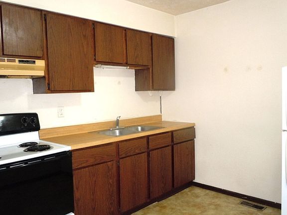 5th image of 840 Patty Dr #A