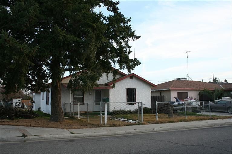 2nd image of 1401 Ventura Ave