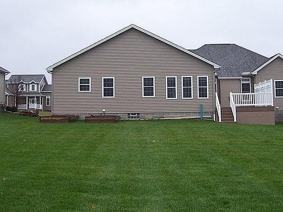 3rd image of 10320 Carrousel Woods Dr