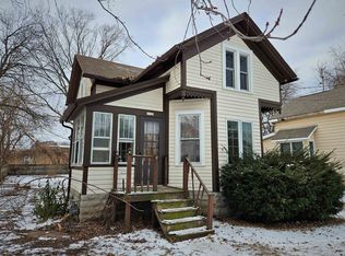 1123 Michigan St, Oshkosh, WI 54902