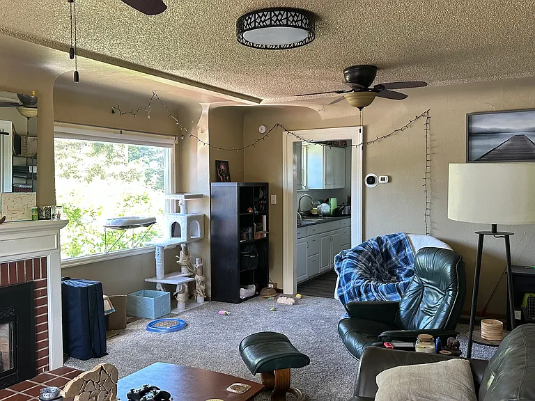 1401 Lakeway Dr #A — Photo 12