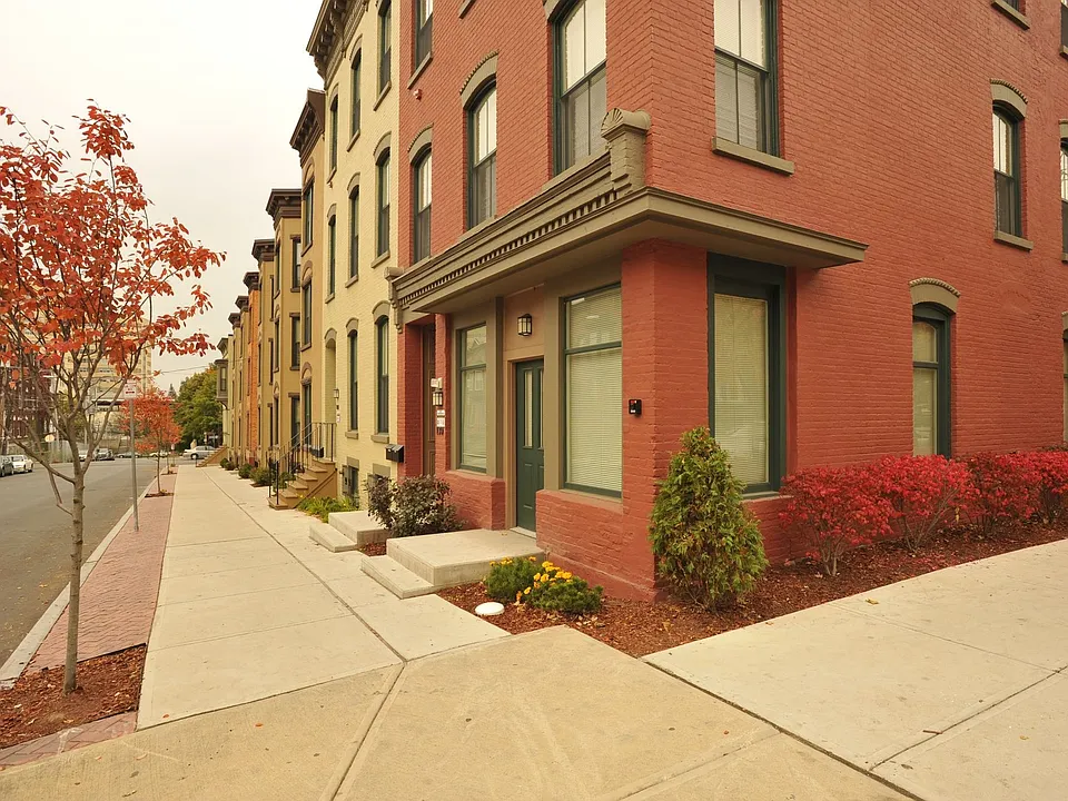 Knox Street Apartments