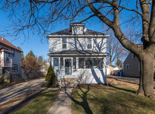 322 Fairview Ave, Kalamazoo, MI 49001
