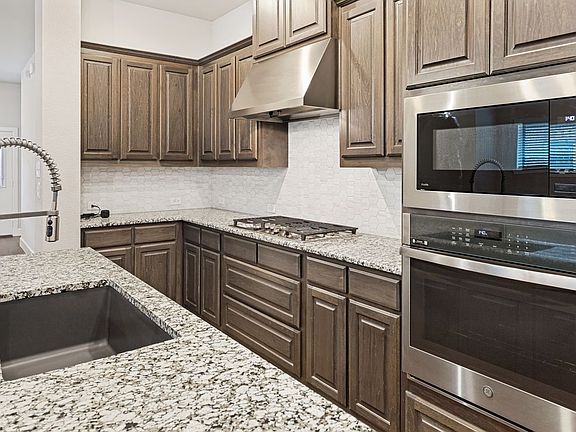 2nd image of 2424 Preakness Pl