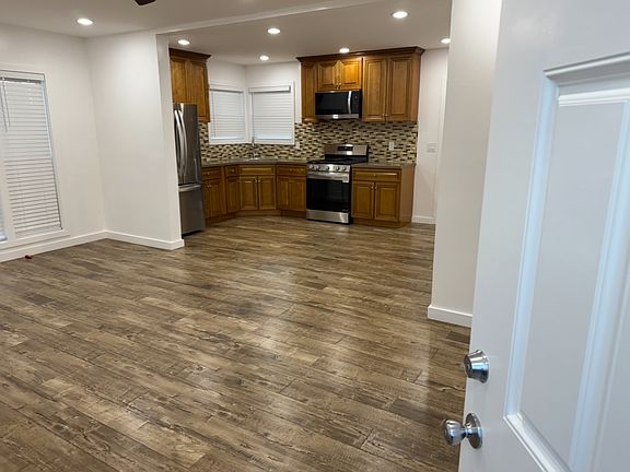 4th image of 317 W 76th St APT 1