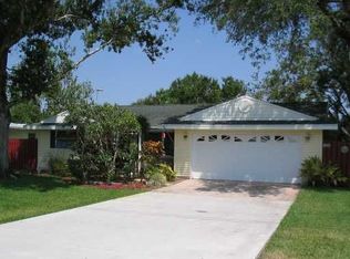 625 SW Rustic Cir, Stuart, FL 34997