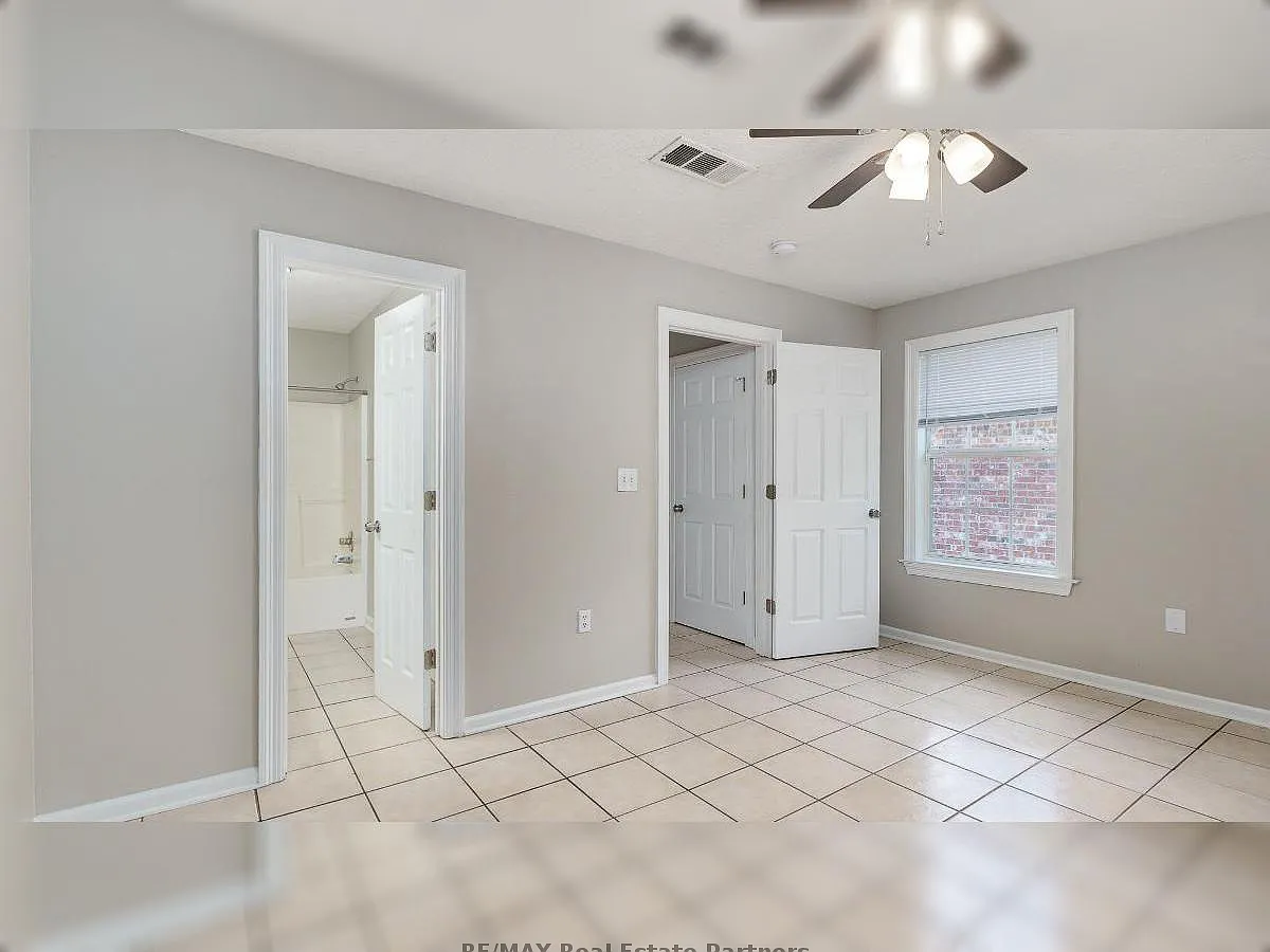 1 bed, 779 sqft, $850 — Photo 4