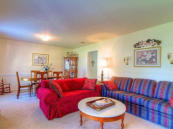 3rd image of 15419 Swan Creek Dr