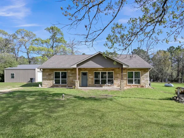 130 Cedar Ct, Magnolia, TX 77355