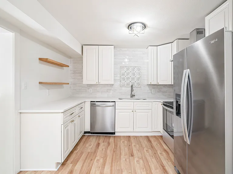 415 Taliwa Dr — Photo 9