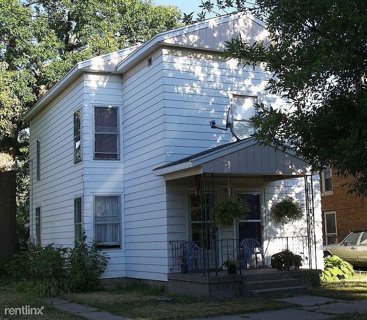 1567 Hamilton front view