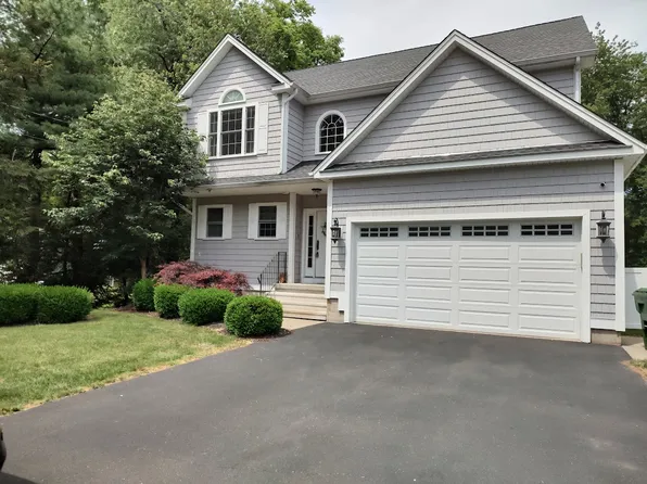 70 Court St, Cromwell, CT 06416