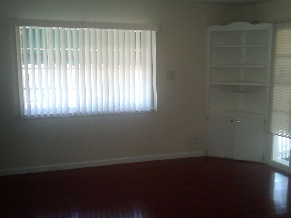 2nd image of 462 N Alessandro St