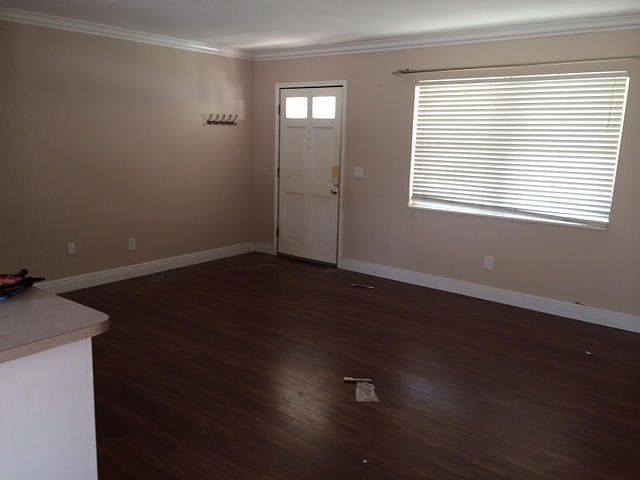 2nd image of 565 SW All American Blvd