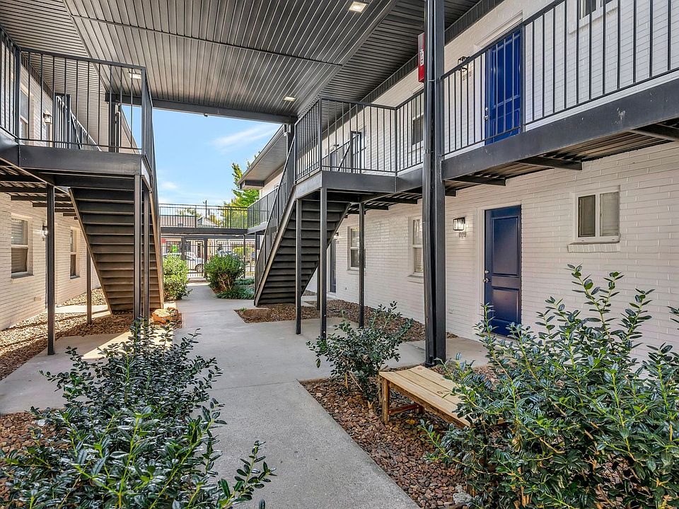 1st image of 2714 Jefferson St #211