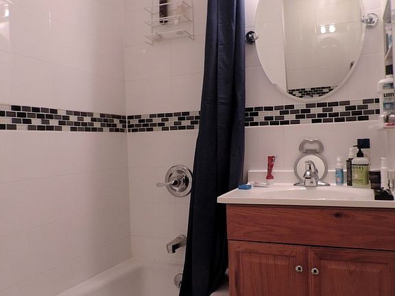 5th image of 160 Orchard St APT 6F