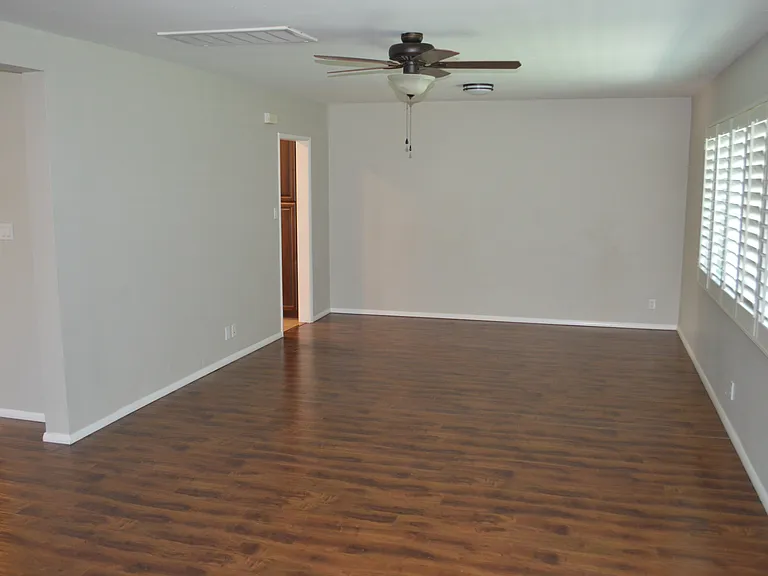 8221 E Windsor Ave — Photo 12