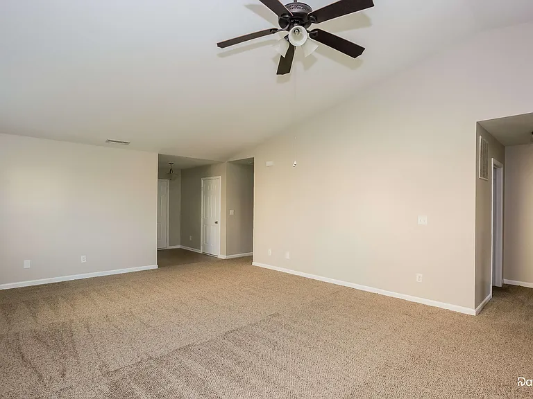 214 Smokehouse Ln — Photo 5