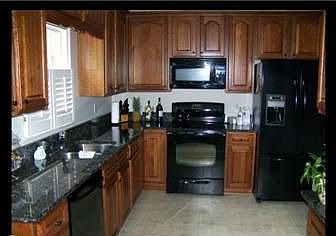 4th image of 12808 Valleyhill St