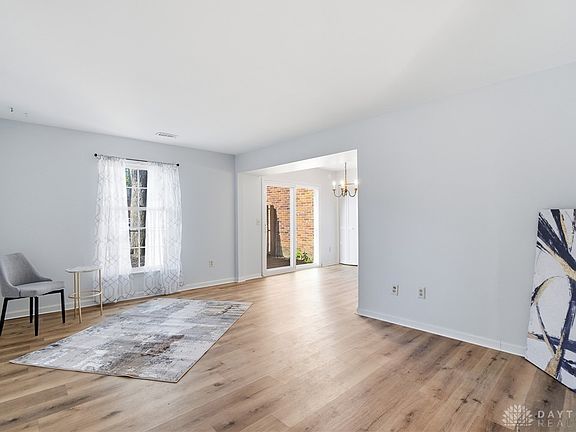 3rd image of 51 Winchester Pl
