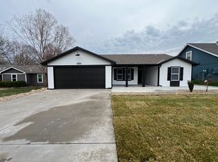 2333 Haversham Dr, Lawrence, KS 66049