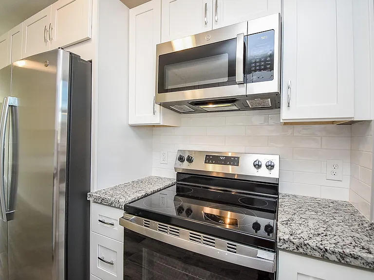 6522 De Priest St #A — Photo 7