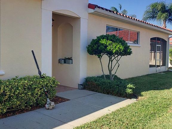 4th image of 8667 Villanova Dr #503