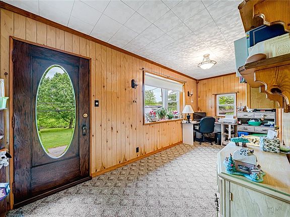 2nd image of 1158 Millwood Rd