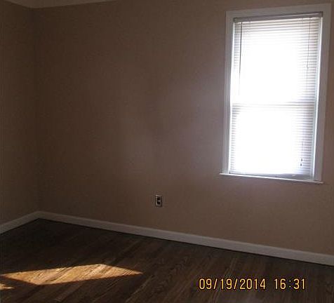 4th image of 959 Merrill Ave