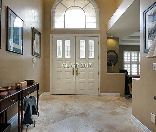 3rd image of 1833 Glenview Dr