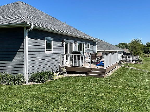 4th image of 309 Brookside Dr