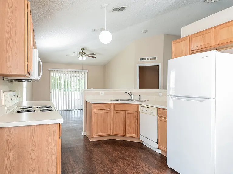 1839 Corner Meadow Cir — Photo 7