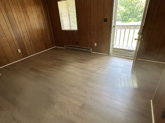 2nd image of 112 Pineview Dr APT 8