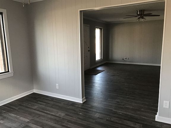 3rd image of 215 N 24th St