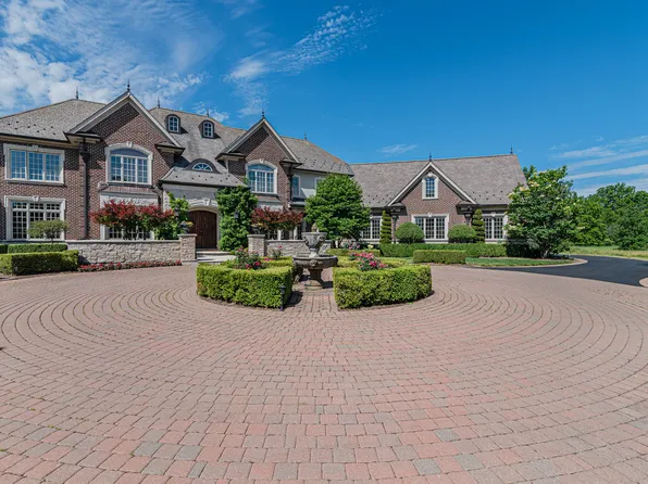 1 Jennifer Ct, Barrington, IL 60010