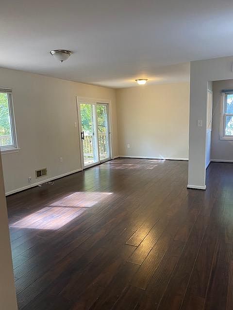 1st image of 12805 Longfellow Ct