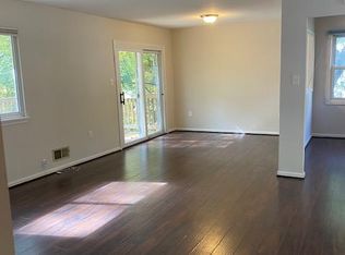 12805 Longfellow Ct, Woodbridge, VA 22192