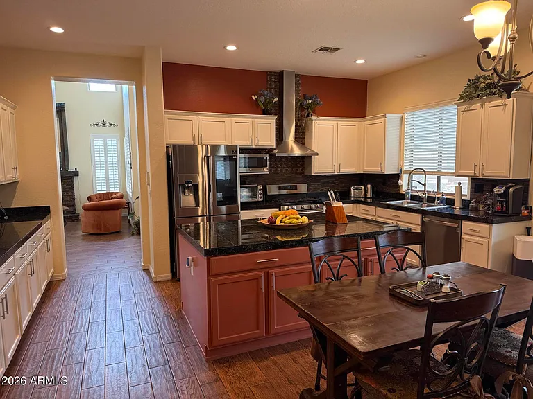 2245 W Clearview Trl — Photo 49