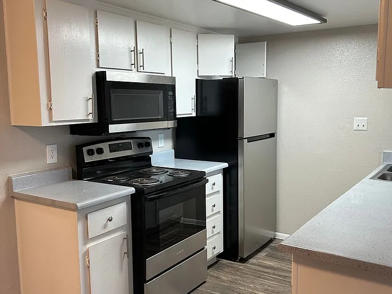 Ponderosa Ranch Apartments — Photo 32
