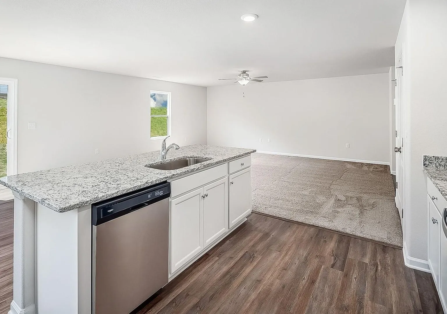 Room in 4 Bedroom Home at Hawley St — Photo 4