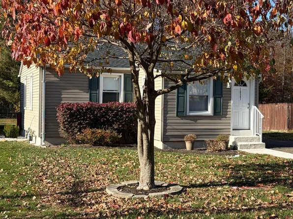 1827 Oak Rd, North Brunswick, NJ 08902