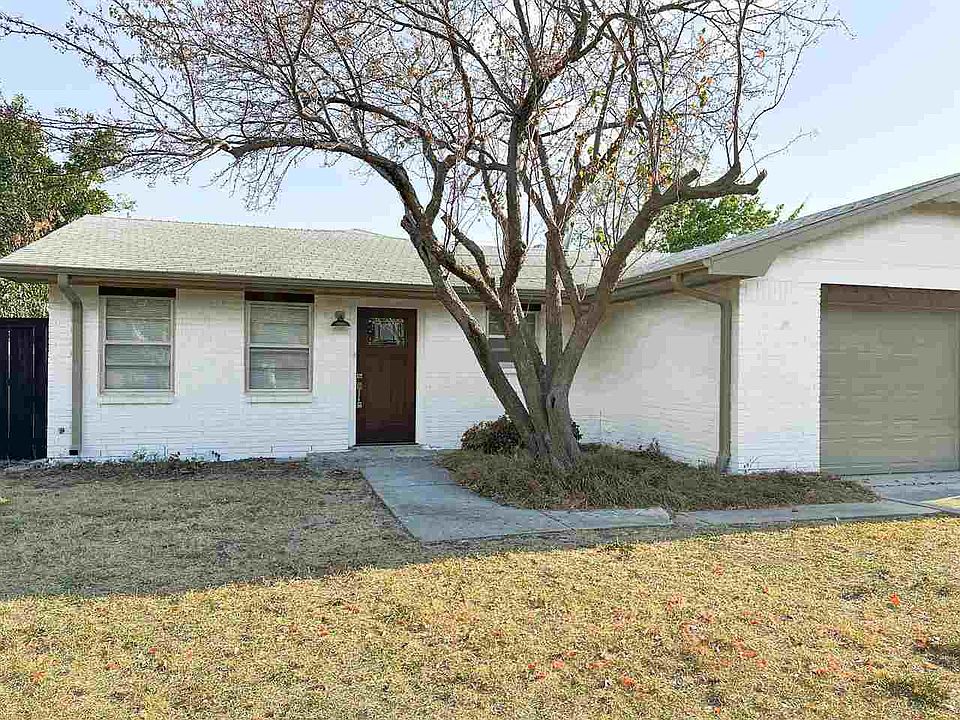 1st image of 7306 NW Compass Dr